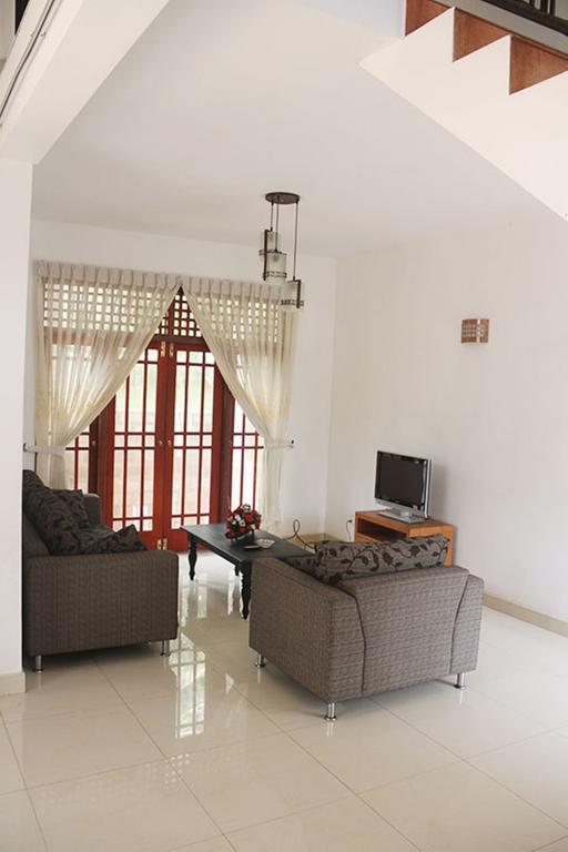 Hotel Red Rose Negombo Zimmer foto