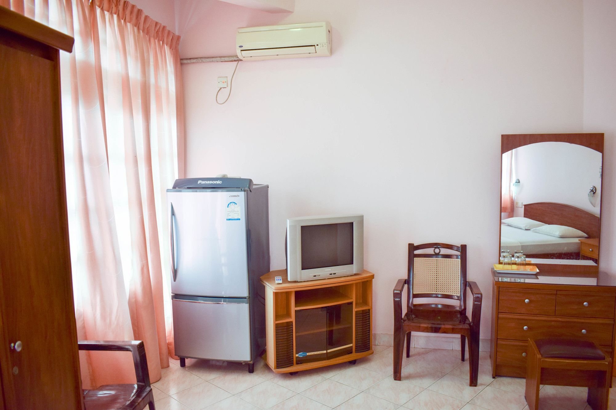 Hotel Red Rose Negombo Exterior foto