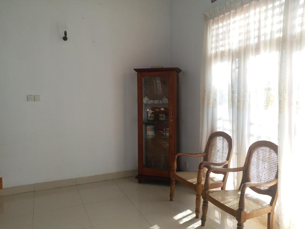 Hotel Red Rose Negombo Exterior foto